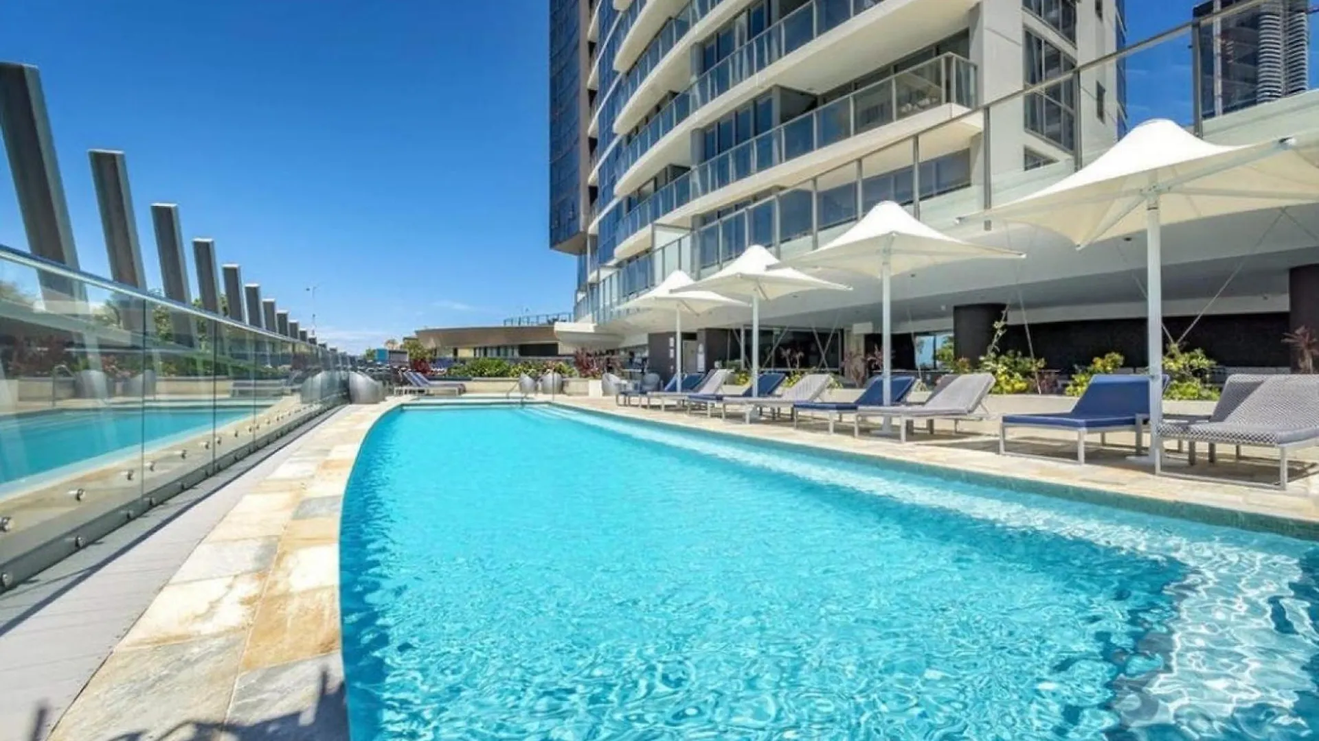 Wonderful 2-Bed With Pool, Gym & Scenic Views Apartment Gold Coast