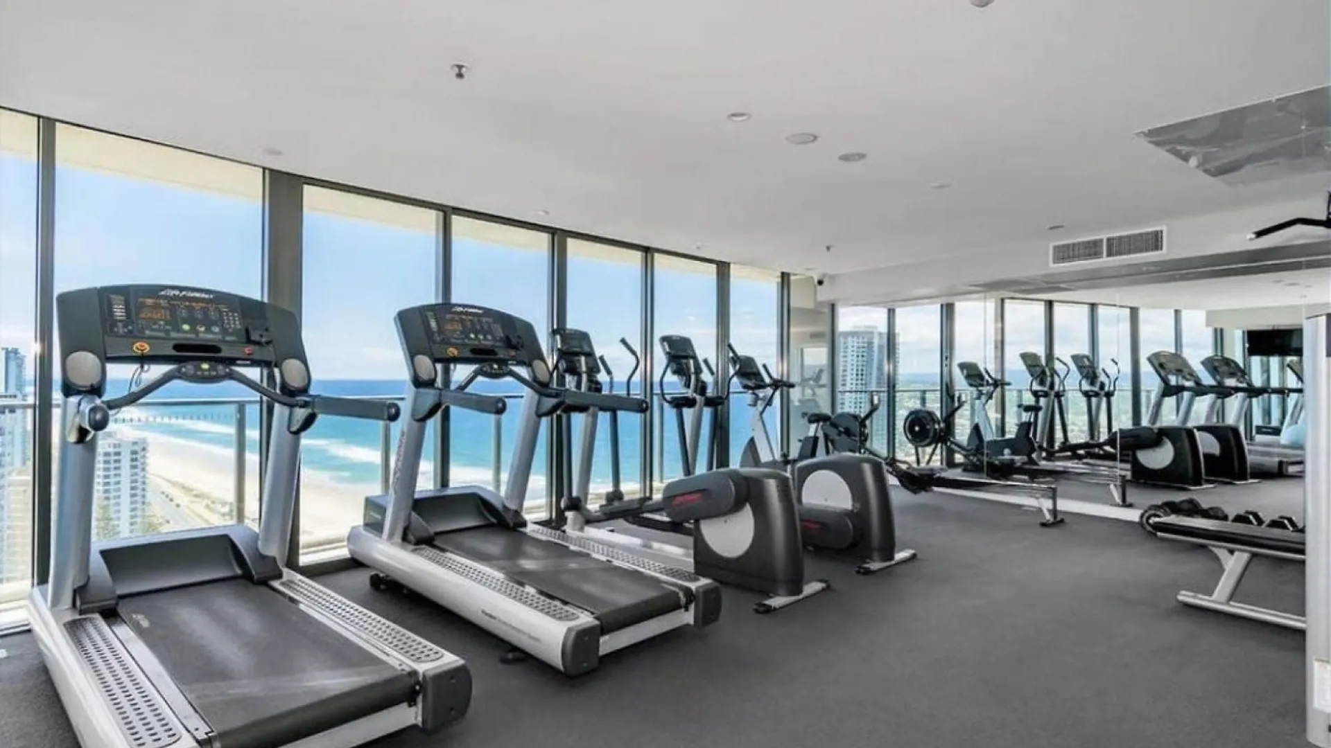 Wonderful 2-Bed With Pool, Gym & Scenic Views Apartment Gold Coast 0*,  Australia